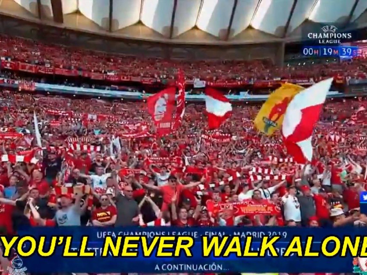 Piel De Gallina Asi Sono El You Never Walk Alone Del Liverpool En El Wanda Bolavip