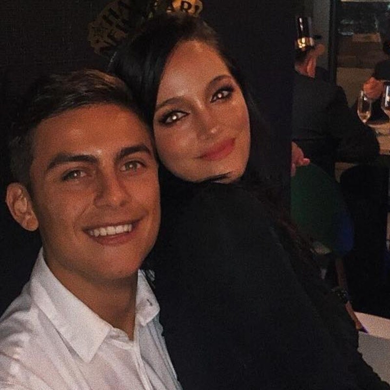 Dybala subió foto con Oriana y lo trataron de pollera: "Con razón te fuiste corriendo hoy eh "