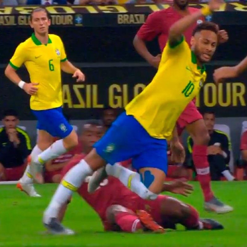 Video: así fue el momento exacto de la lesión de Neymar