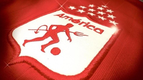 Felices los hinchas del América: ¡regresa el "Diablo" al escudo del equipo!