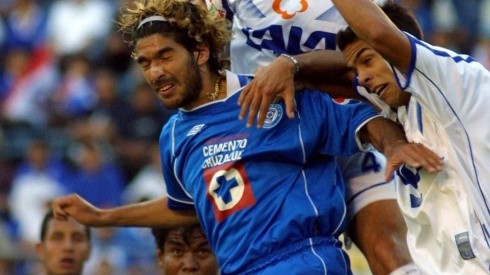 Abreu jugó entre 2002 y 2003 con la Máquina