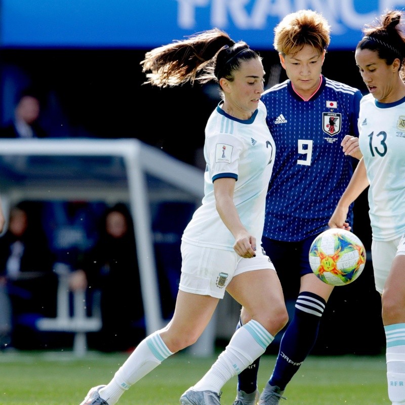 Ellas nos ilusionan por su pasión, amor por la bandera y fútbol