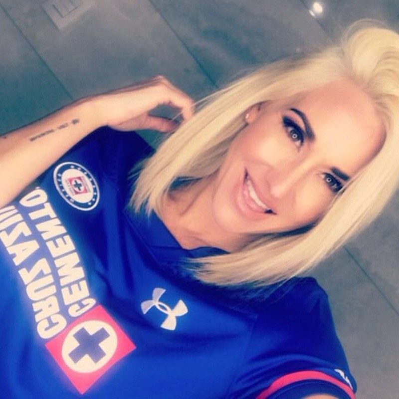 Pese a los fracasos, Jeni Summers sigue fiel a Cruz Azul