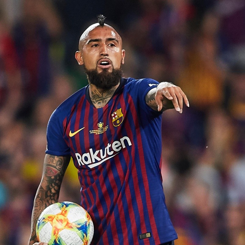 Arturo Vidal podría salir de Barcelona y llegar a China después de la Copa América