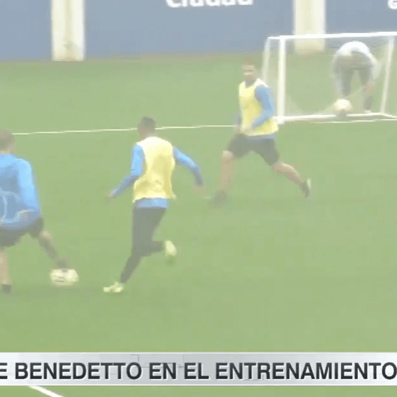 Festeja todo Boca: Benedetto arrancó la pretemporada en Modo Dios