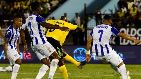 Jamaica pegó primero y goleó 3-2 a Honduras en su debut en la Copa Oro