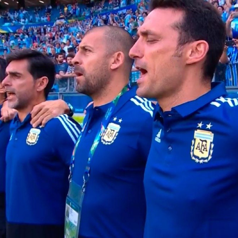 Scaloni lo siente de verdad: no cantó el himno, lo gritó con los ojos cerrados