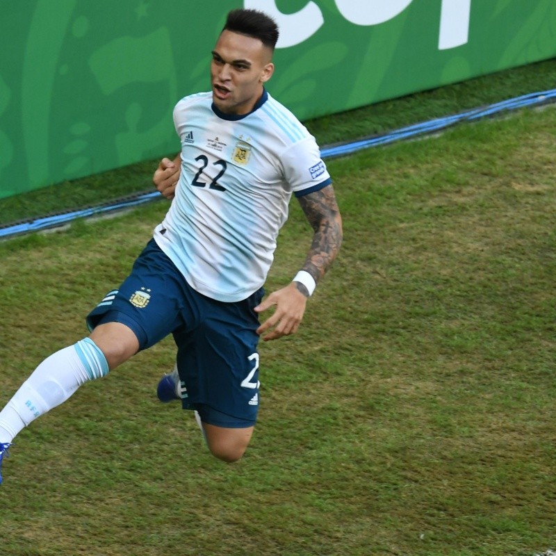 Qatar la regaló, Lautaro Martínez aprovechó y Argentina abrió el marcador