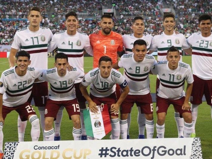 México derrotó a Martinica y clasificó como líder del Grupo A