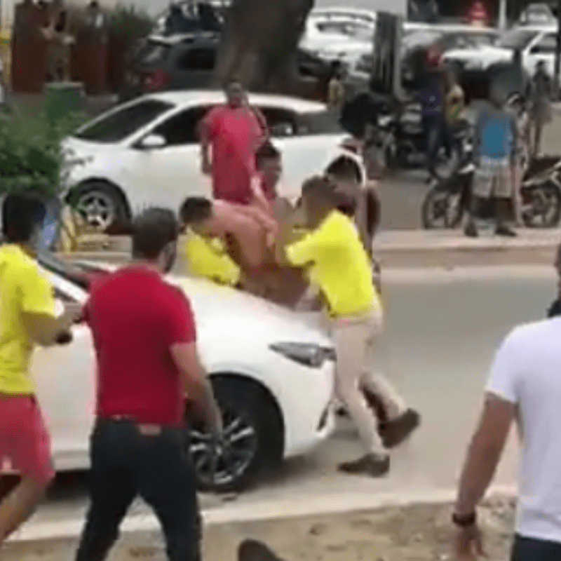 Impresionante pelea entre colombianos tras la victoria de la Selección