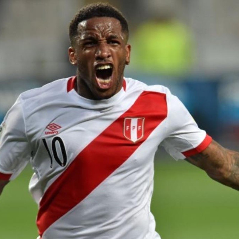 Farfán rompió el silencio y habló sobre la lesión que lo alejó de la Copa América