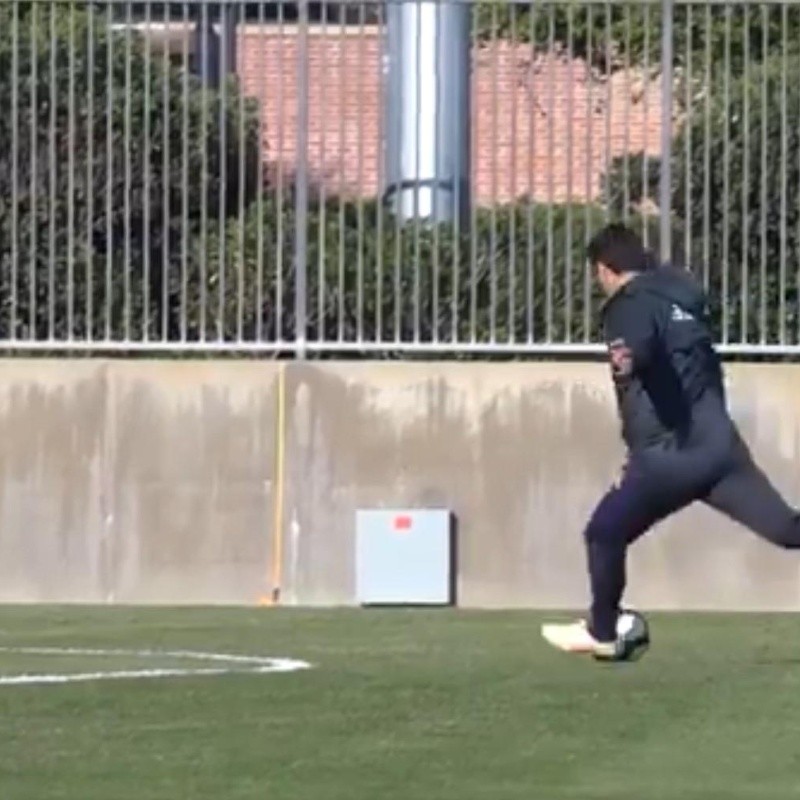 Mirá esa pegada: la cuenta oficial de River subió un video de Gallardo entrenando a sus arqueros