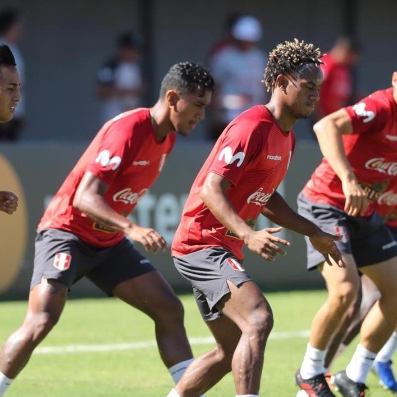 A solo dos dias: Perú volvió a entrenar con la cabeza en el partido contra Uruguay