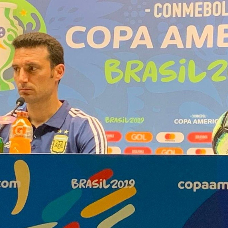 Le preguntaron por qué Messi "no despega" y a Scaloni no le gustó: "Esa es tu versión"