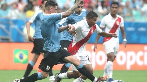 El gesto de la Selección de Perú durante el inicio del partido ante Uruguay