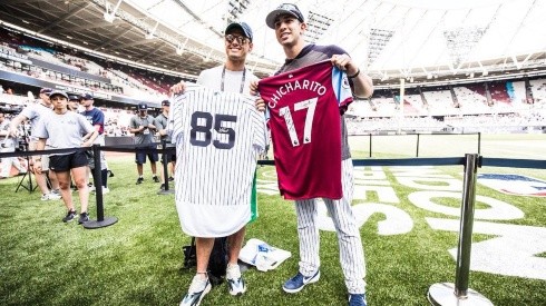 Chicharito fue a apoyar a los Yankees en Londres