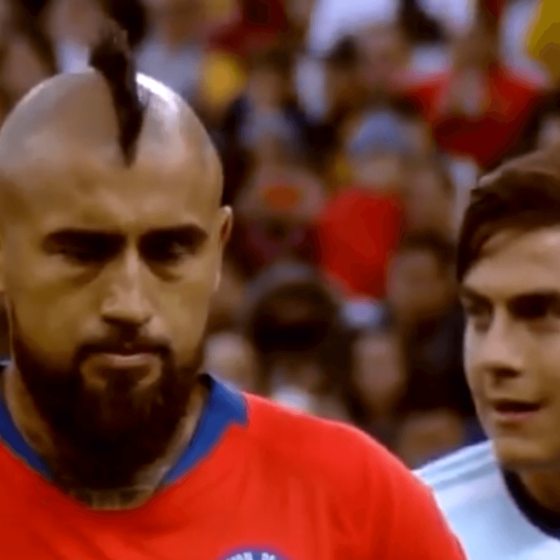 Video viral: ya sabemos qué le gritó Dybala a Arturo Vidal en el penal