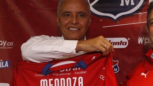 Alexis Mendoza, técnico de Independiente Medellín.