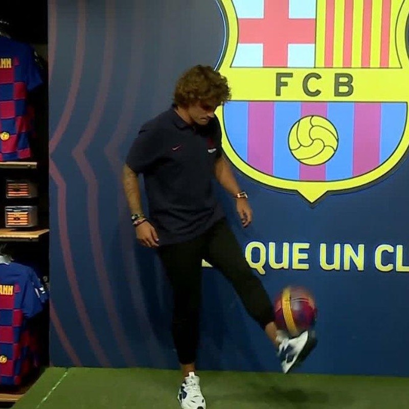 Griezmann ya se animó a tirar magia con el balón y Barcelona subió el video