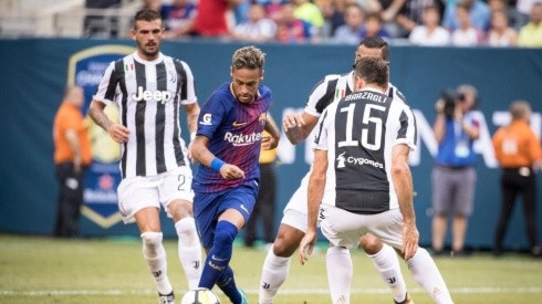 Neymar, aún en Barcelona, jugando contra Juventus.