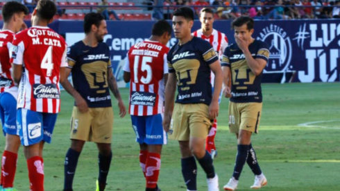 Pumas enfrentando al Atlético San Luis.