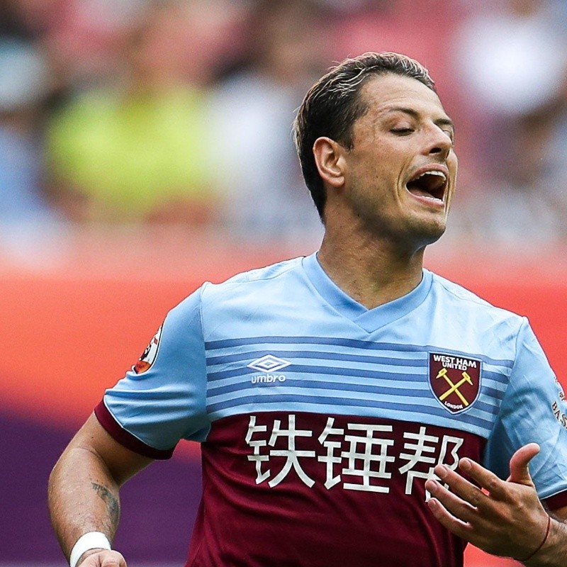 Chicharito, titular en la derrota del West Ham en China