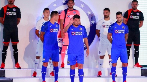 La hermosa tipografía de la playera de Cruz Azul para el Apertura 2019