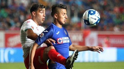 Necaxa y Cruz Azul igualaron sin goles en la Jornada 1.