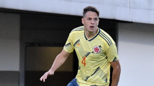 Luego de no llevarlo a la pretemporada, Atlético Madrid le impuso una tarea a Santiago Arias