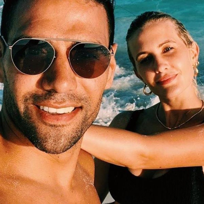 Ahora la agarraron con la esposa del Falcao; los hinchas del Galatasaray deliran