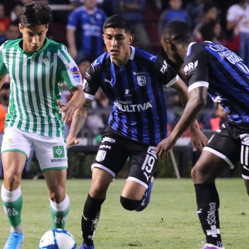 Lainez y Guardado sumaron minutos en la victoria 2-0 del Betis ante Querétaro