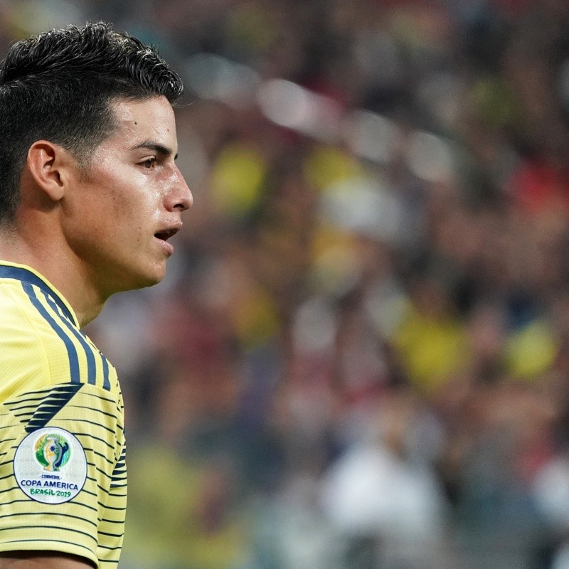 Napoli desmintió reunión con Mendes para el fichaje de James Rodríguez