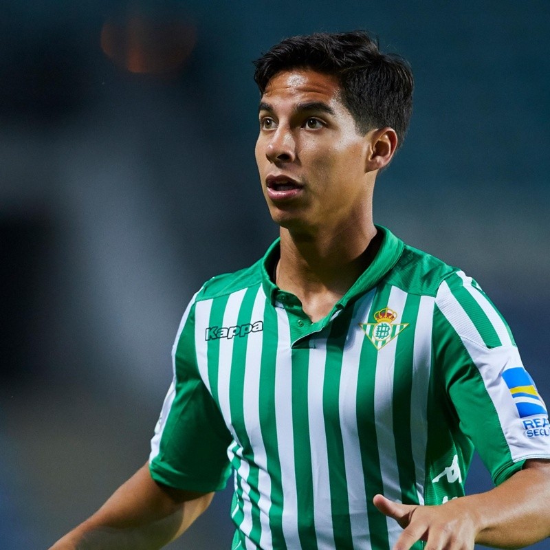 El Betis anunció su partido amistoso en Puebla y el club lo trolleó fuerte por Lainez