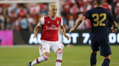 A qué hora juegan Arsenal vs. Lyon por la Emirates Cup