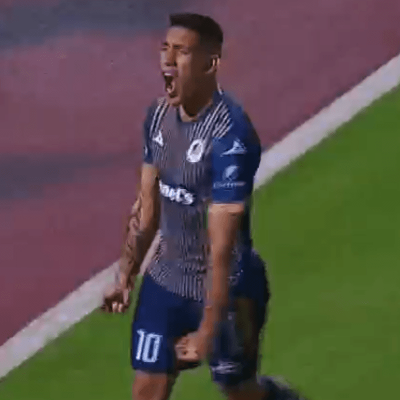 De cabeza, Centurión ya anotó su primer gol oficial en México