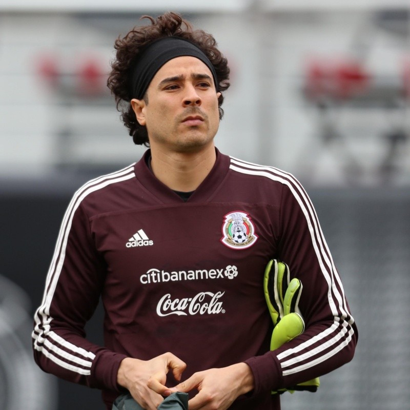 Un club italiano rechazó a Guillermo Ochoa