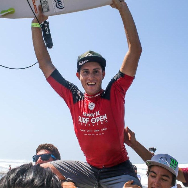 Al menos la de plata: Lucca Mesinas ganó su serie y estará en la final de surf este domingo