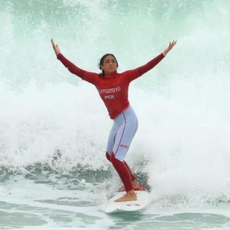 ¡Y solo con 17 años! Daniella Rosas ganó el oro panamericano en surf y estará en Tokio 2020