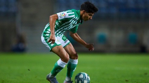 Diego Lainez dio una asistencia en la victoria del Betis