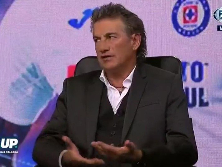 "No tiene volumen de juego": Romano analiza a Chivas