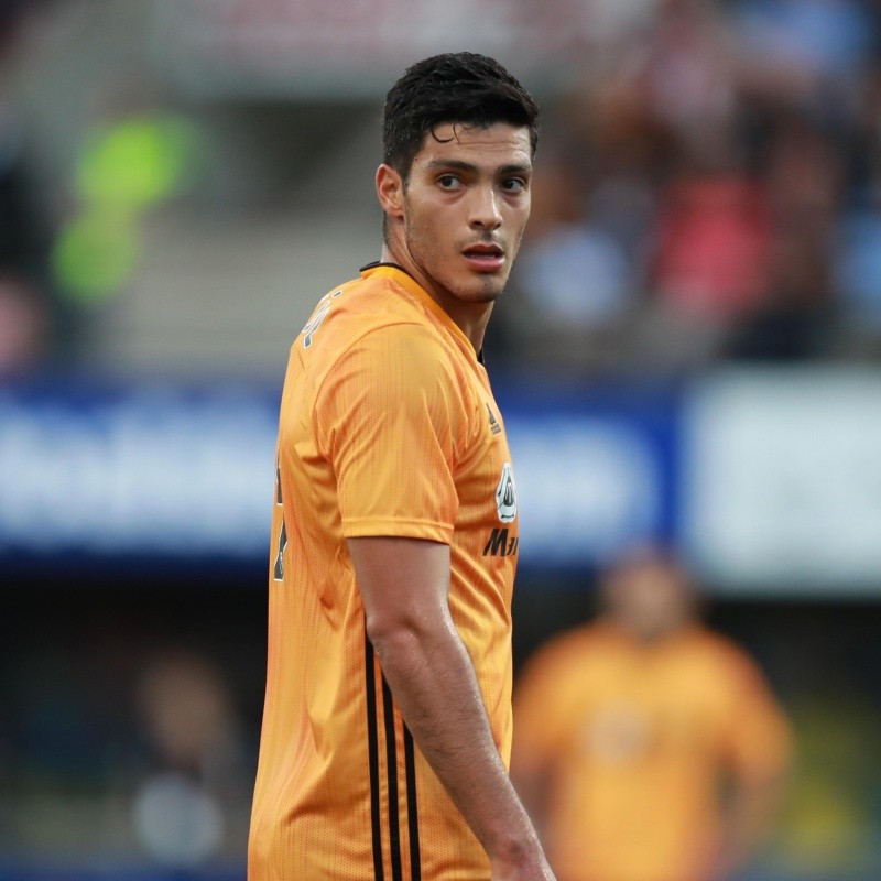 ¿Competencia para Raúl Jiménez? Wolverhampton contrató a otro centrodelantero