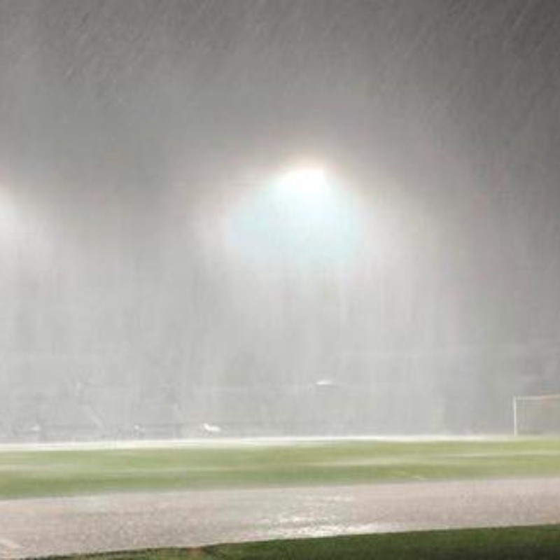 ¡La tormenta postergó Cafetaleros - Rayados cuando estaban 1-1!