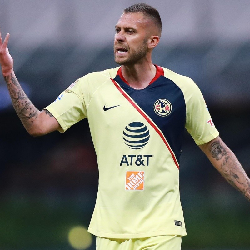 ¿Ménez se aleja del América por sus actitudes?