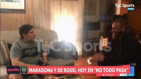 Diego Maradona y Daniele De Rossi, juntos.