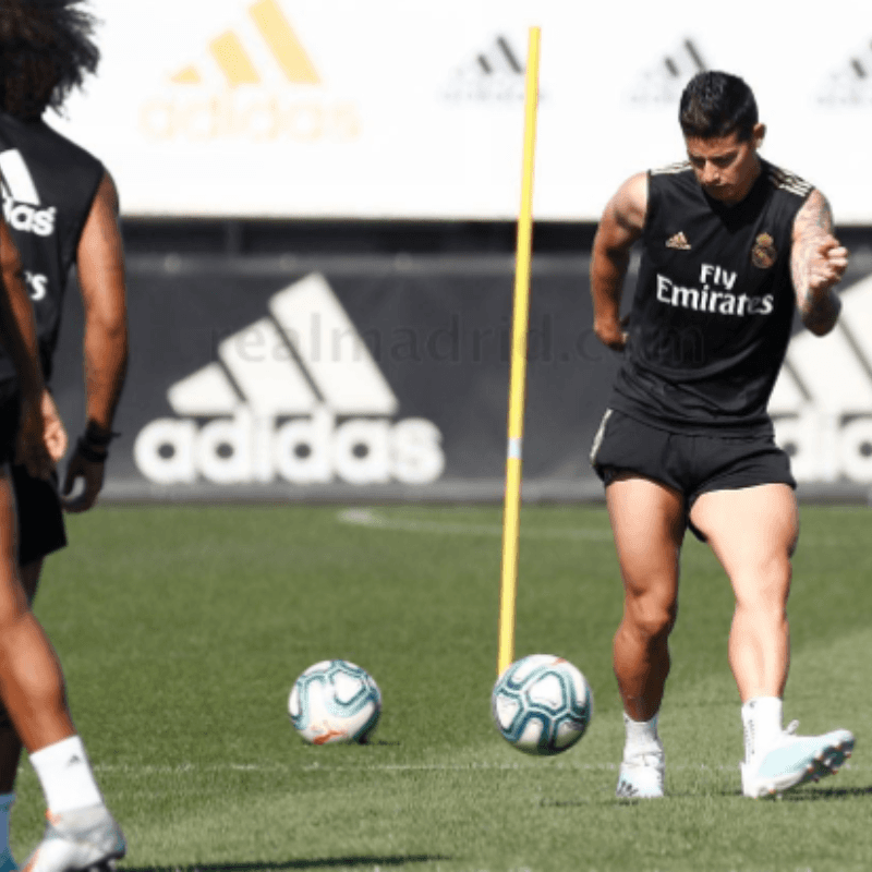 ¡Más razones para Zidane! Nuevo golazo de James en entrenamiento