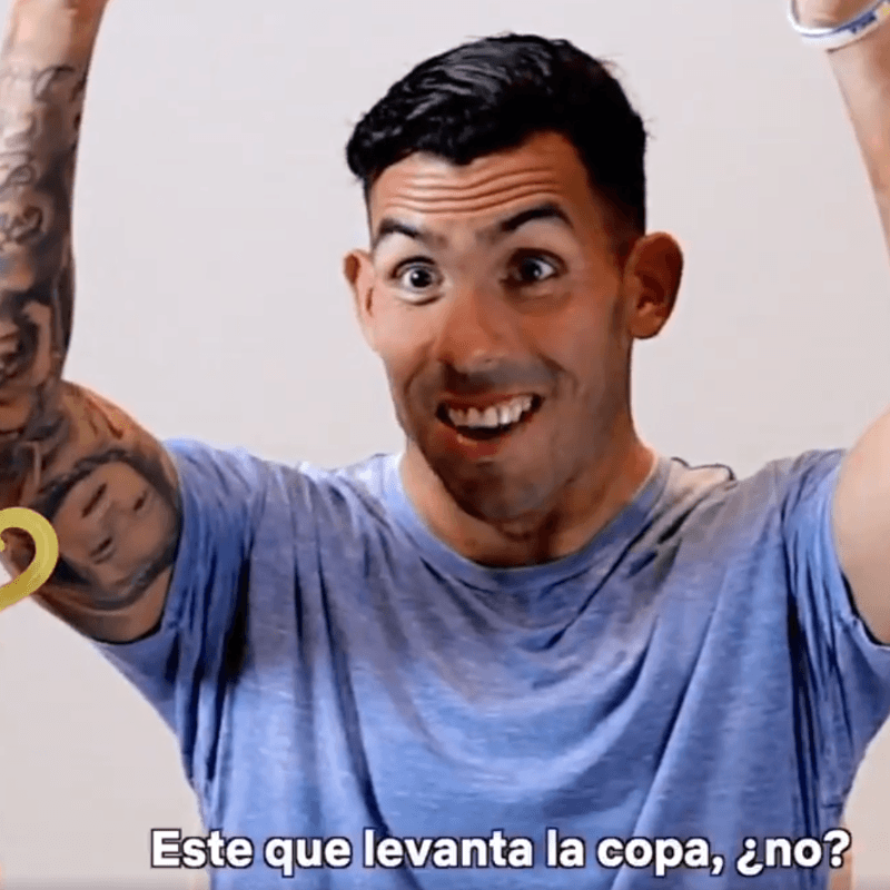 Netflix le pidió a Tevez que defina con emojis su paso por los clubes en donde jugó