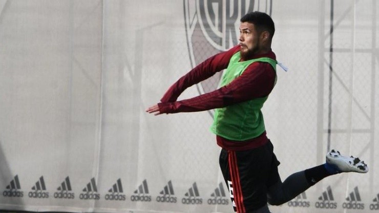 Paulo Díaz entrenándose con River.