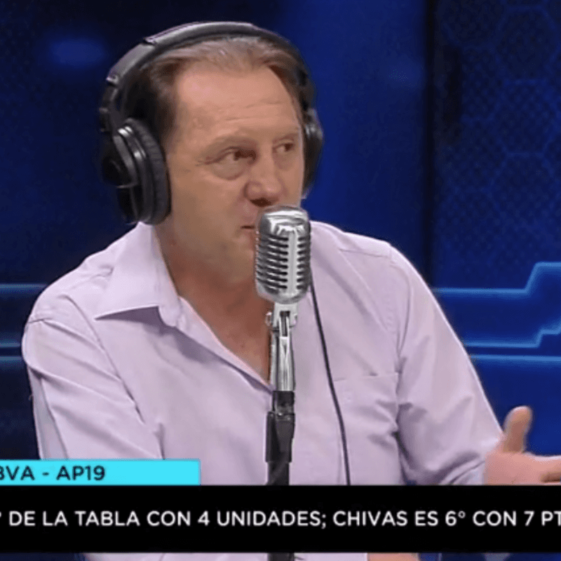 Ambríz criticó la grandeza de Chivas y Aguinaga arremetió contra él: "Se equivoca. No hay necesidad"