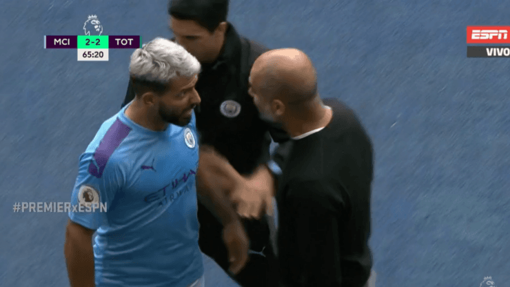 Caliente: Guardiola sacó a Agüero, se pusieron cara a cara y de milagro no volaron manos