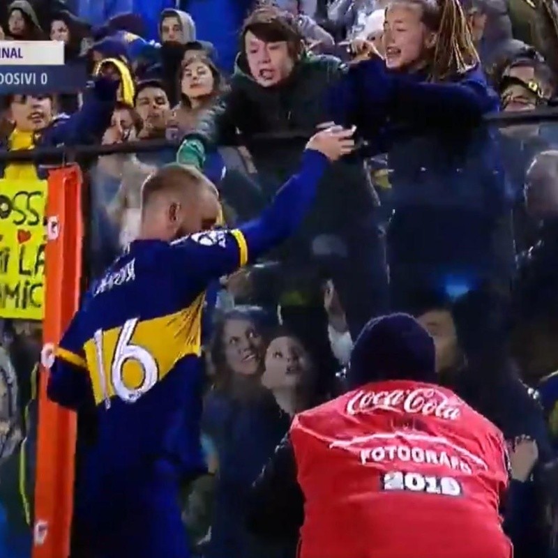 Gigante: Daniele De Rossi le hizo el mejor regalo del Día del Niño a una fanática de Boca